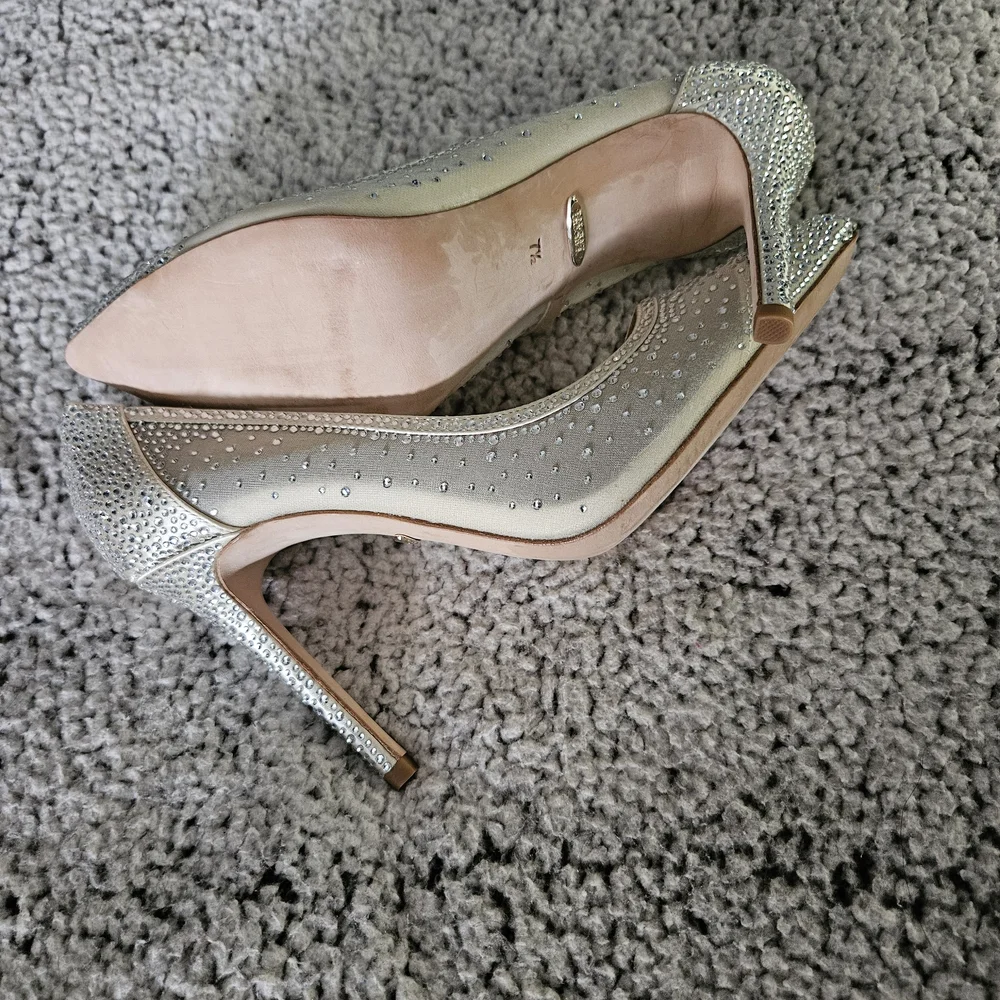 SALE Weslee III Princess Pump - Size 7.5 - Picture 6 of 7